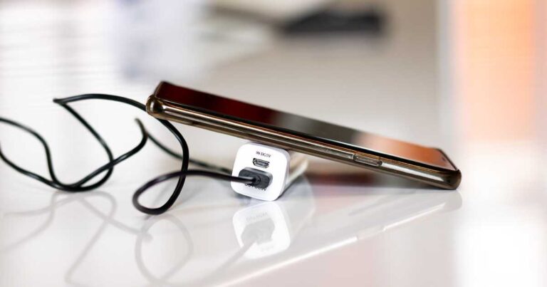 Ataque ChoiceJacking Compromete Smartphones via USB