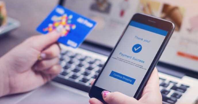 Downloads legítimos viram porta para fraude móvel